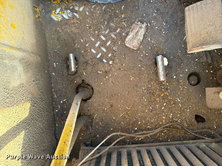 image for item EH0017 1965 Caterpillar  120 rigid frame motor grader