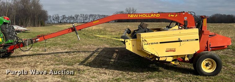 image for item EH2931 New Holland 1475 2300 Series swather / windrower