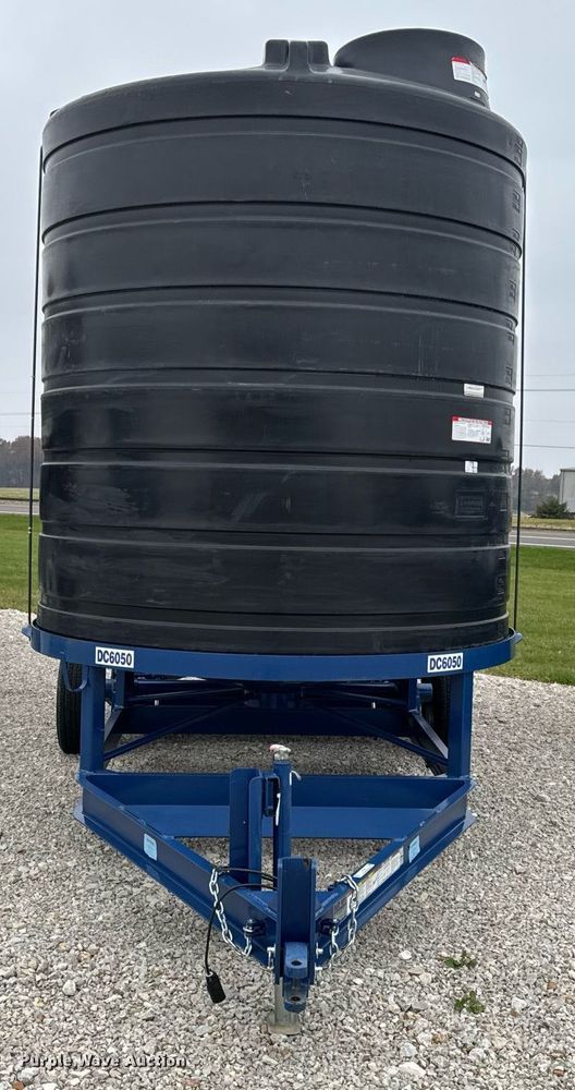 image for item EH7365 Duo-Lift  DC6050 double cone nurse tank trailer