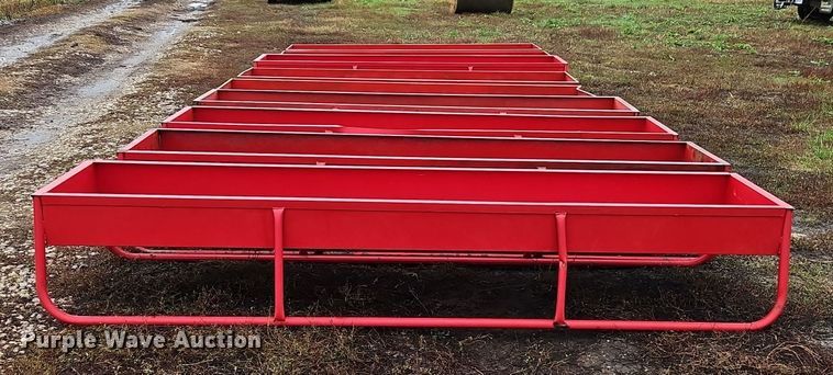 image for item EI8546 (9) B&W feed bunks