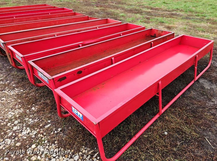image for item EI8546 (9) B&W feed bunks