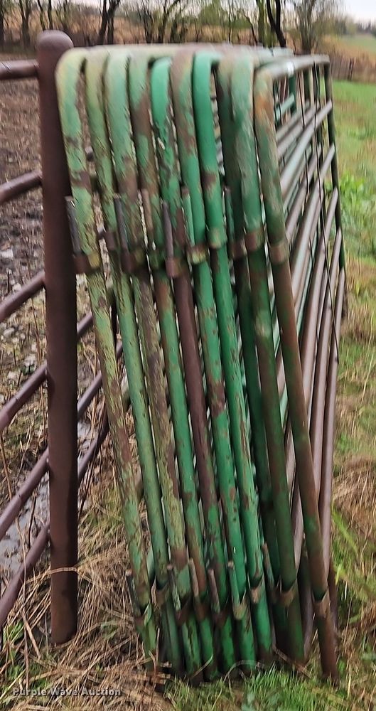 image for item EI8549 (10) livestock panels