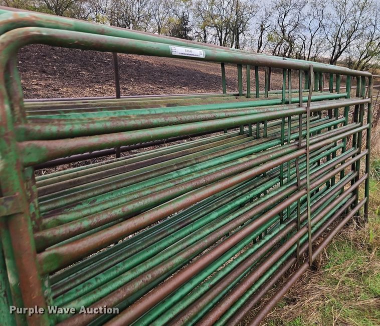 image for item EI8549 (10) livestock panels