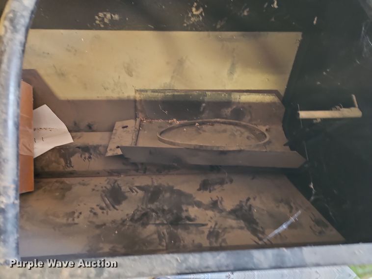 image for item EI8631 My-D Han-D cake feeder