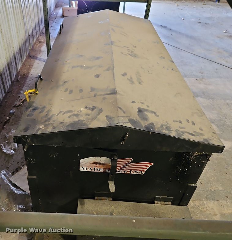 image for item EI8632 My-D Han-D cake feeder