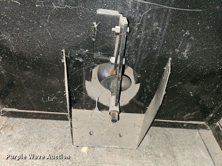 image for item EI8632 My-D Han-D cake feeder