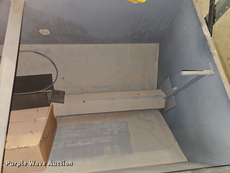 image for item EI8632 My-D Han-D cake feeder