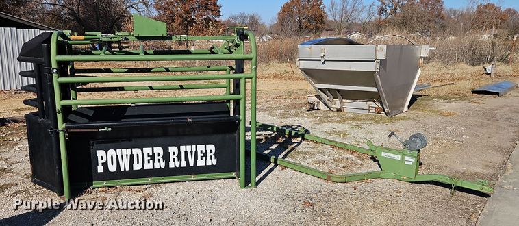 image for item EI8633 Powder River livestock chute