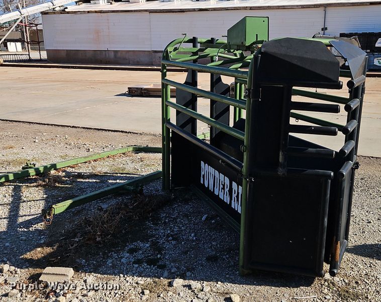 image for item EI8633 Powder River livestock chute