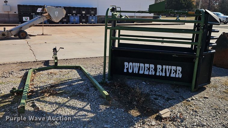image for item EI8633 Powder River livestock chute
