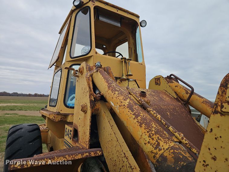 image for item EI8634 1973 Fiat Allis 645 Series B wheel loader