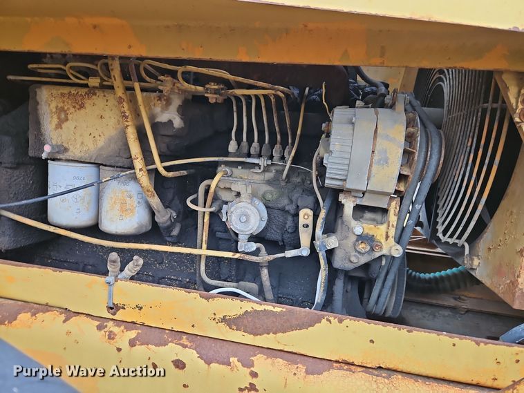 image for item EI8634 1973 Fiat Allis 645 Series B wheel loader