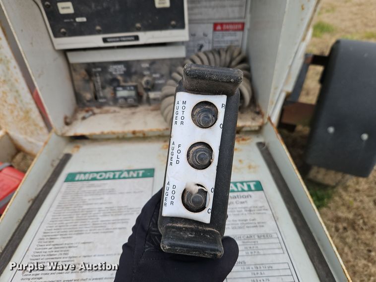 image for item EI8635 Parker 1555 seed tender