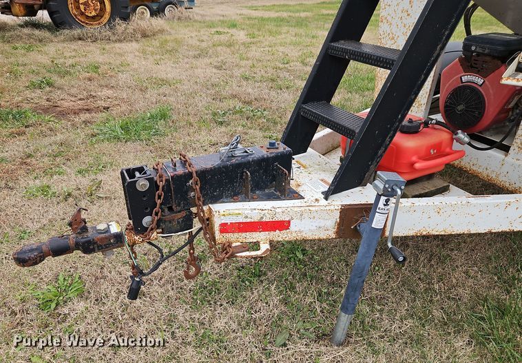 image for item EI8635 Parker 1555 seed tender