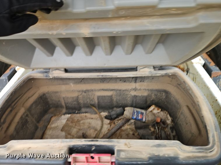 image for item EI8635 Parker 1555 seed tender