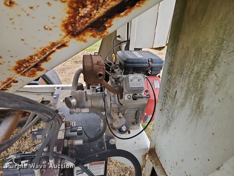 image for item EI8635 Parker 1555 seed tender