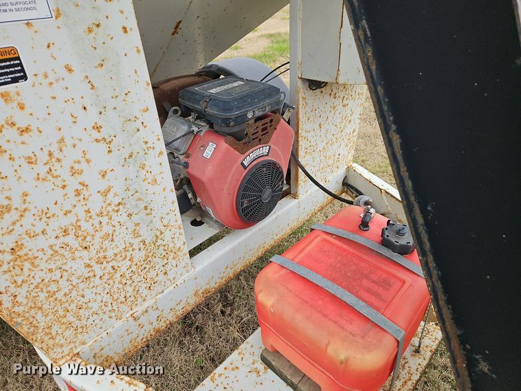 image for item EI8635 Parker 1555 seed tender