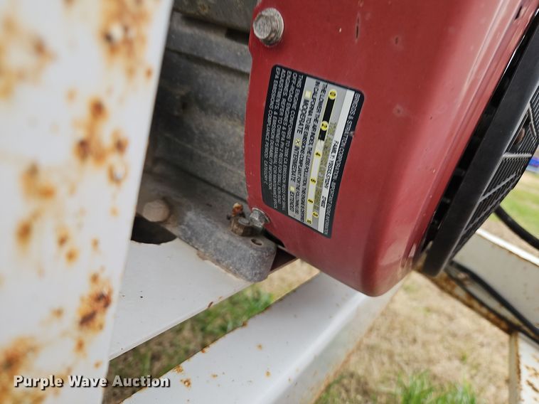 image for item EI8635 Parker 1555 seed tender