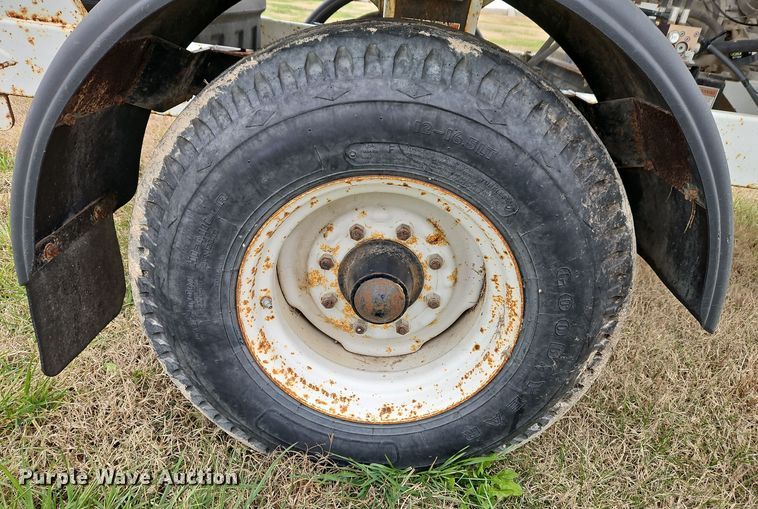 image for item EI8635 Parker 1555 seed tender