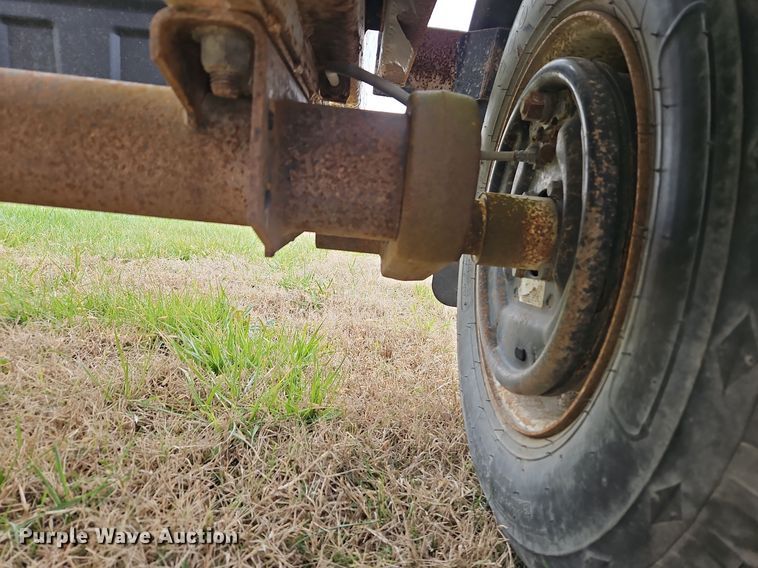 image for item EI8635 Parker 1555 seed tender