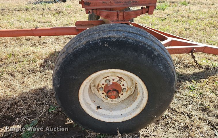 image for item EI8640 NH3 tank trailer