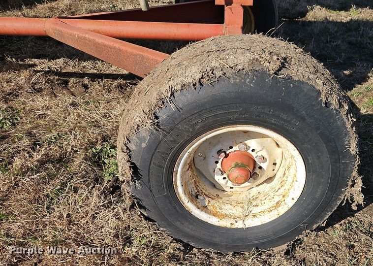 image for item EI8640 NH3 tank trailer