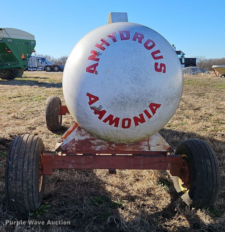 image for item EI8641  NH3 tank trailer