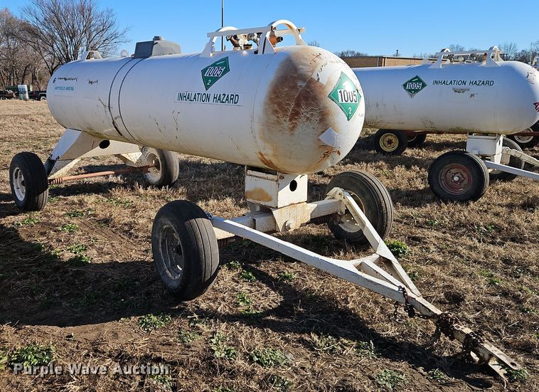 image for item EI8643 NH3 tank trailer