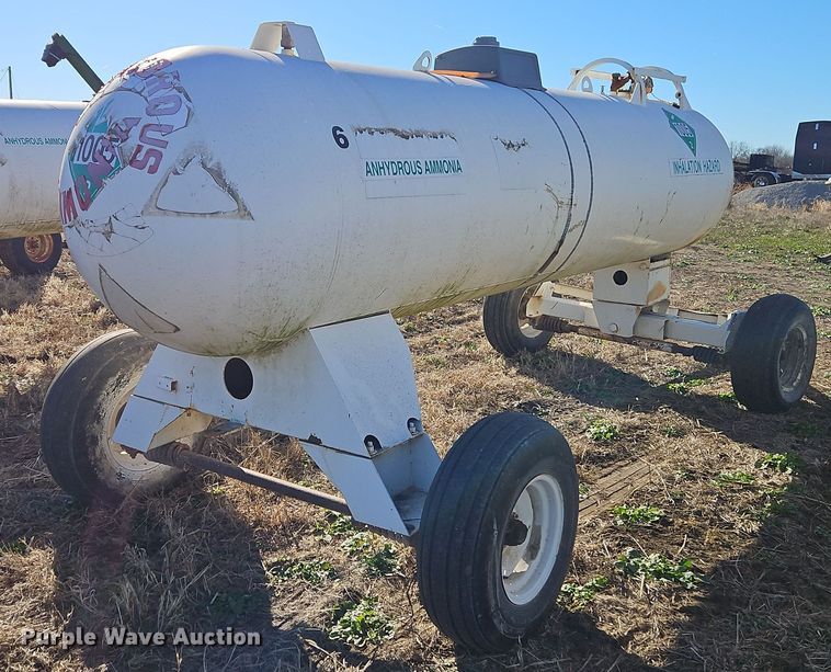 image for item EI8643 NH3 tank trailer