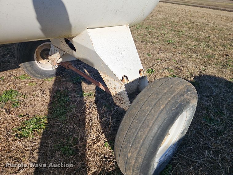 image for item EI8643 NH3 tank trailer