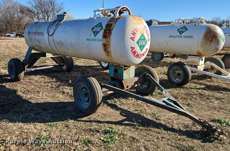 image for item EI8644 NH3 tank trailer
