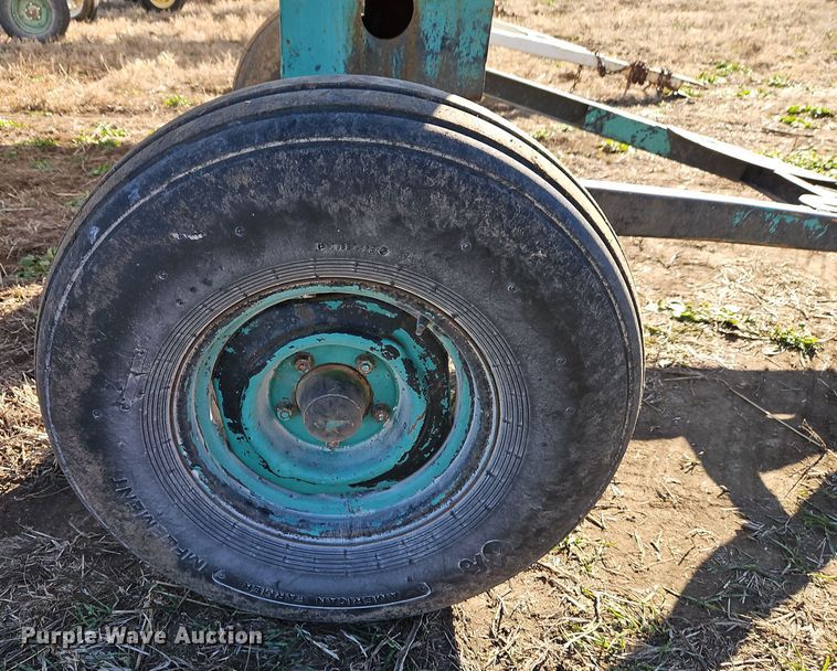 image for item EI8644 NH3 tank trailer