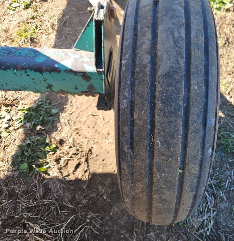 image for item EI8644 NH3 tank trailer