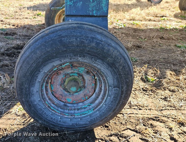 image for item EI8644 NH3 tank trailer