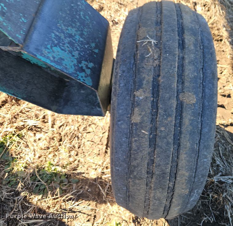 image for item EI8644 NH3 tank trailer