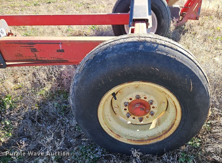 image for item EI8645 Unverferth header trailer