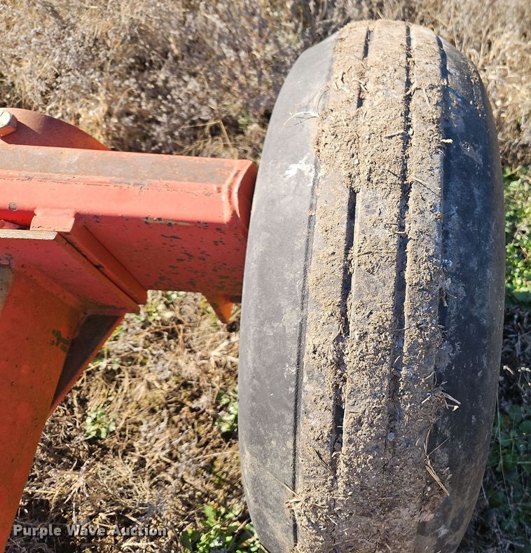 image for item EI8645 Unverferth header trailer