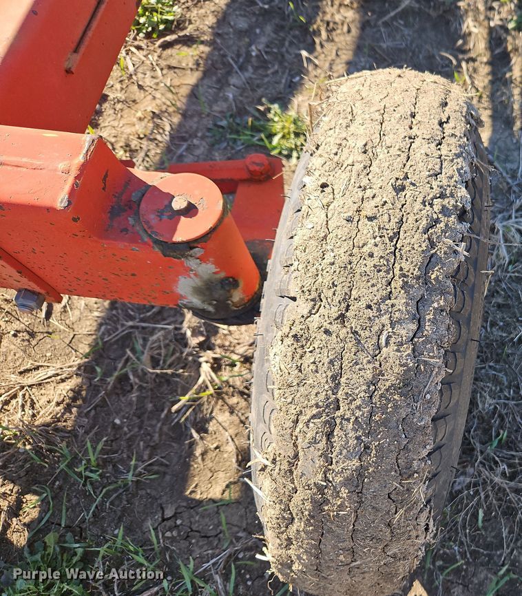 image for item EI8645 Unverferth header trailer