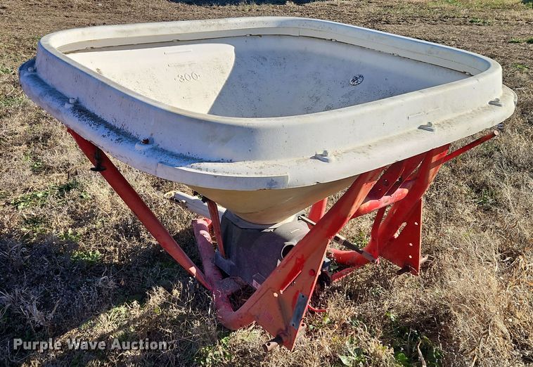 image for item EI8646 Vicon PS 603-753 spreader