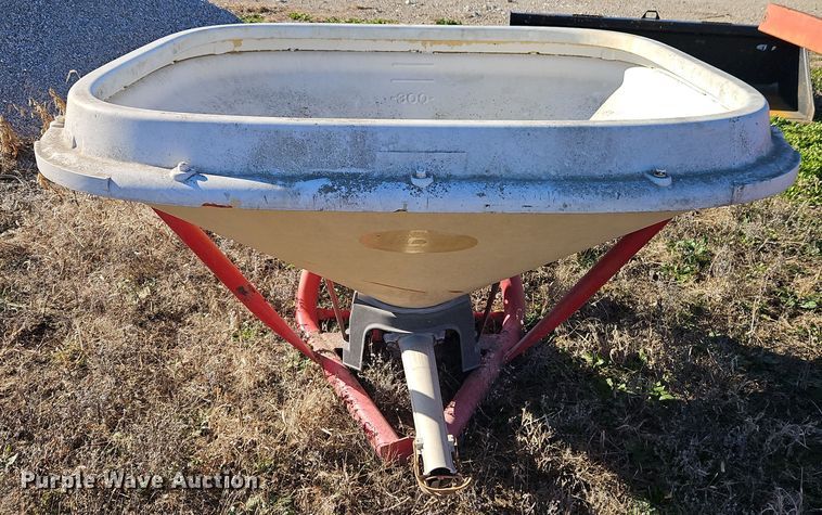 image for item EI8646 Vicon PS 603-753 spreader