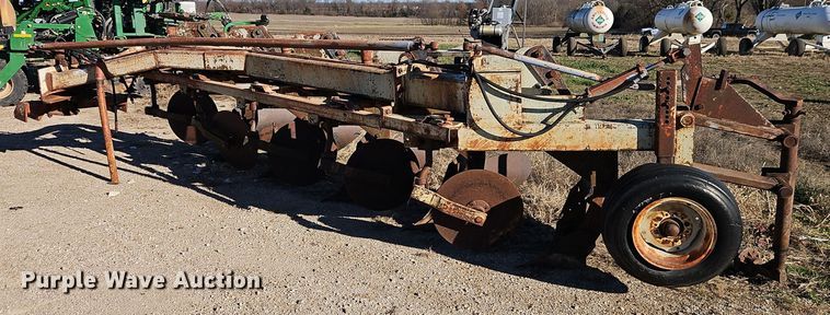 image for item EI8647 DMI Hydra Wid five bottom plow