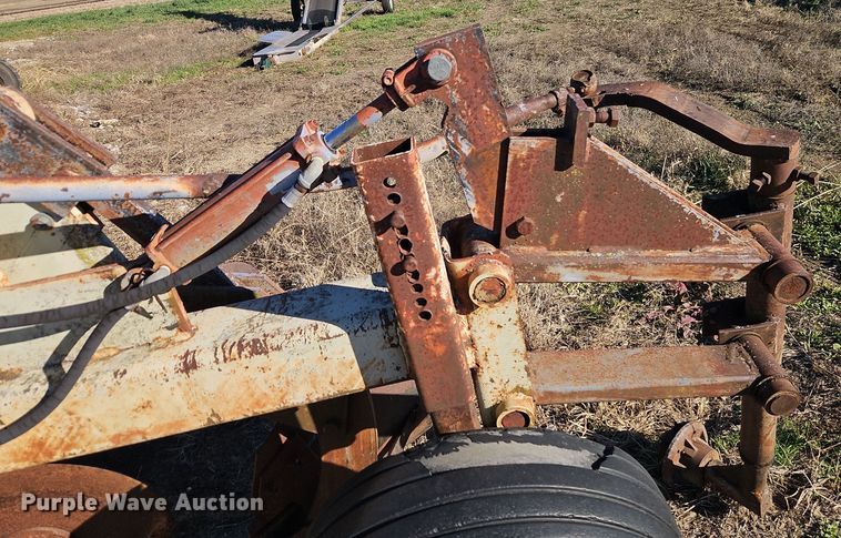 image for item EI8647 DMI Hydra Wid five bottom plow