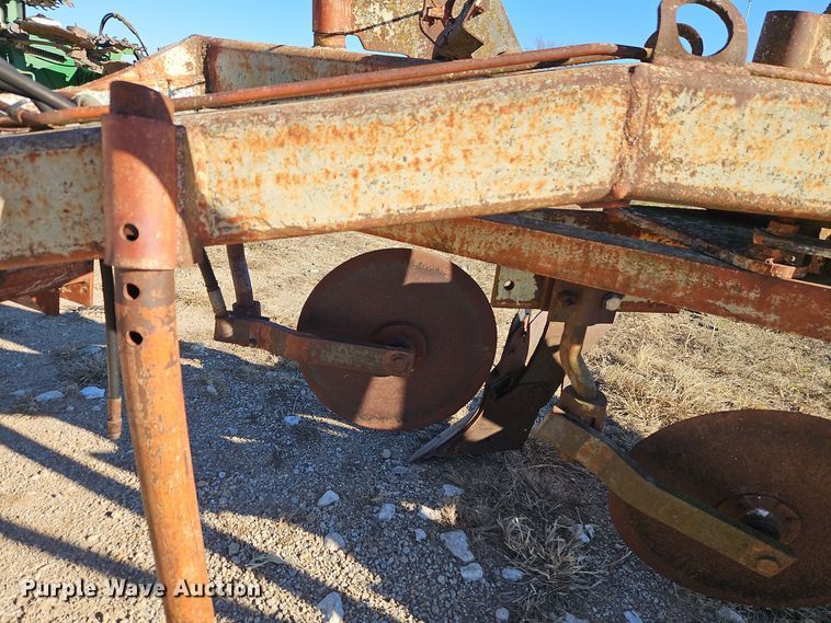 image for item EI8647 DMI Hydra Wid five bottom plow