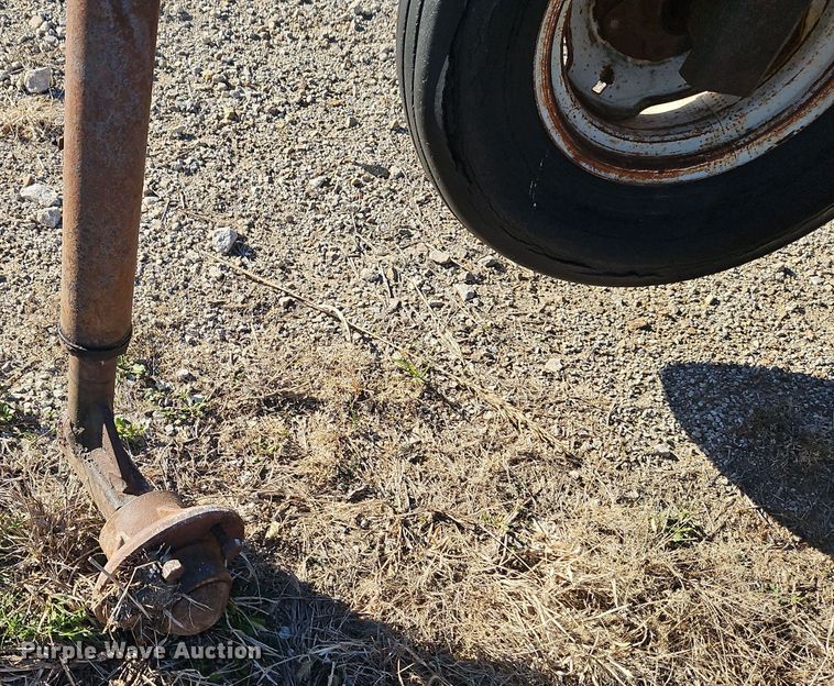 image for item EI8647 DMI Hydra Wid five bottom plow