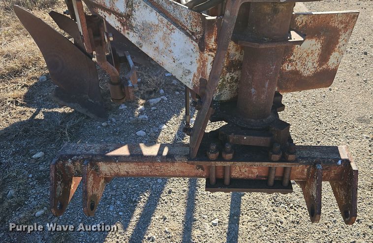 image for item EI8647 DMI Hydra Wid five bottom plow