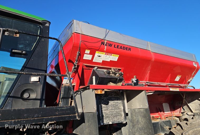 image for item EI8651 Vector V300 spreader