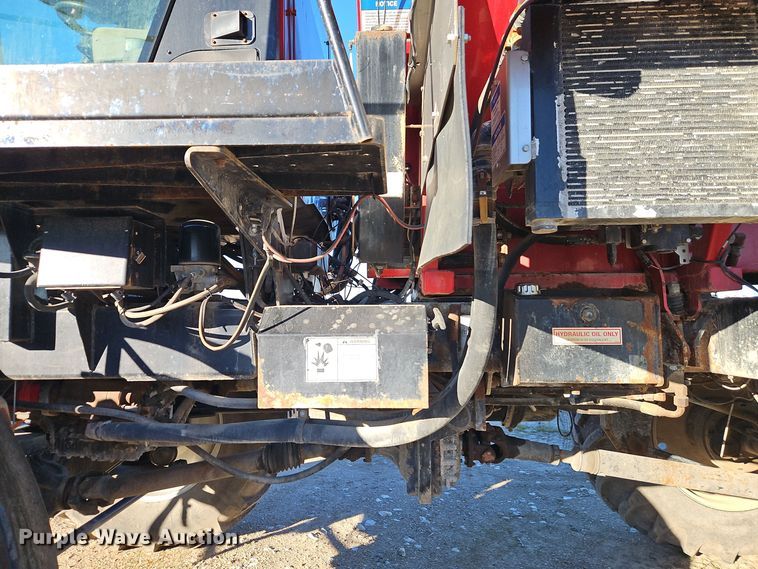 image for item EI8651 Vector V300 spreader