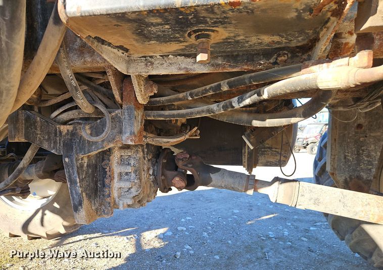 image for item EI8651 Vector V300 spreader