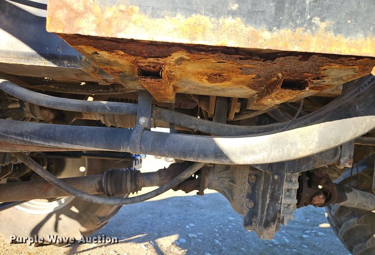 image for item EI8651 Vector V300 spreader