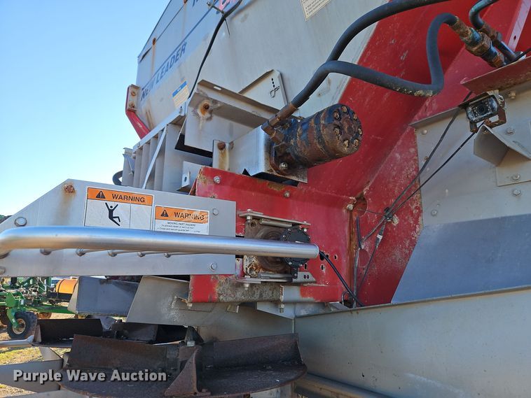 image for item EI8651 Vector V300 spreader